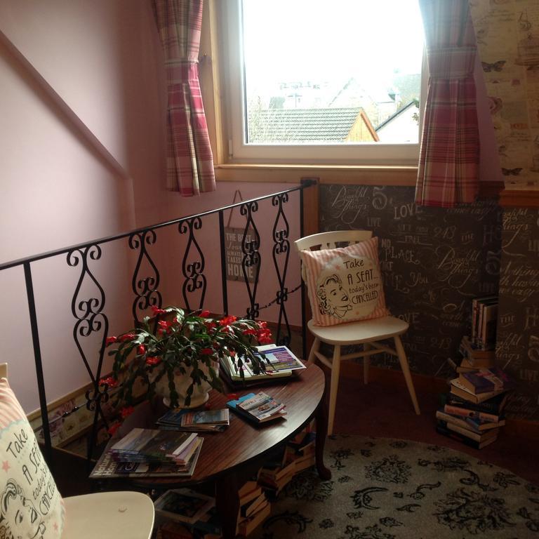 Dunroamin Bed And Breakfast Aviemore Exterior foto