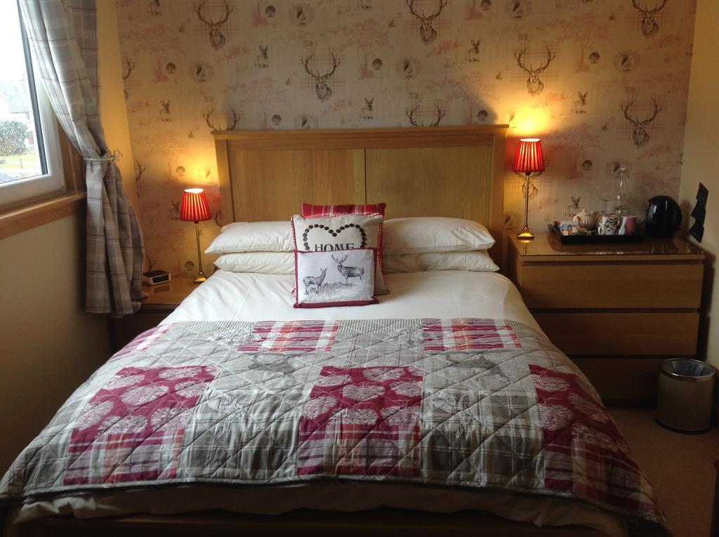 Dunroamin Bed And Breakfast Aviemore Exterior foto